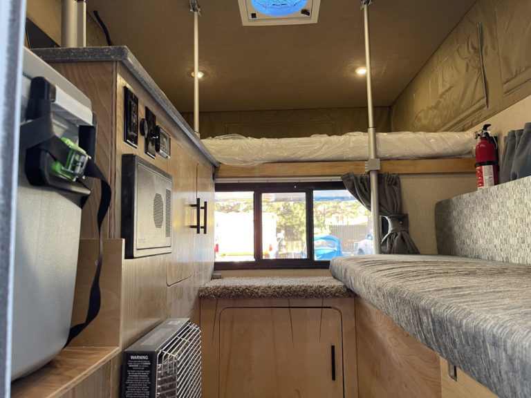 stealthy-1122-phoenix-pop-up-campers